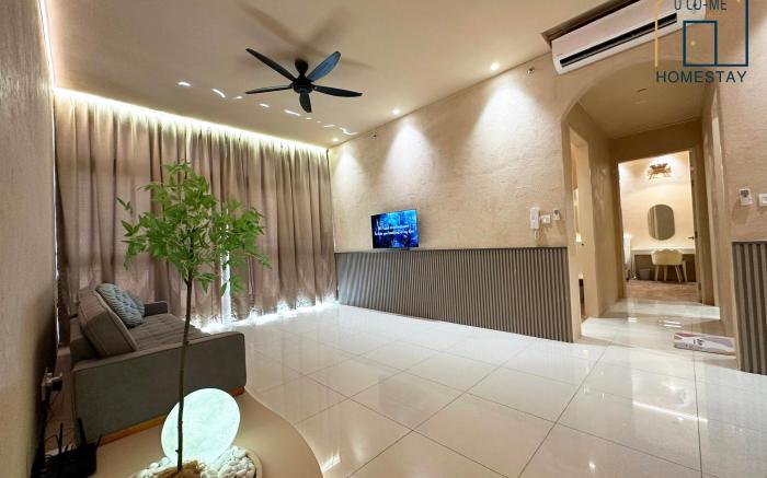 Paradigm Residence JB L23(10pax) by Ucome Homestay