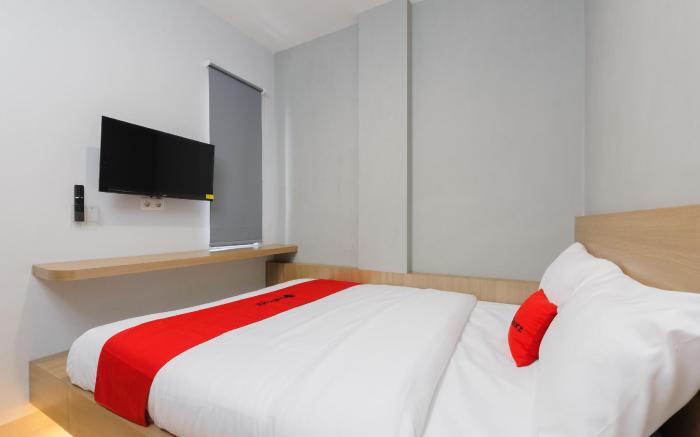 RedDoorz Plus @ Kedaton Lampung