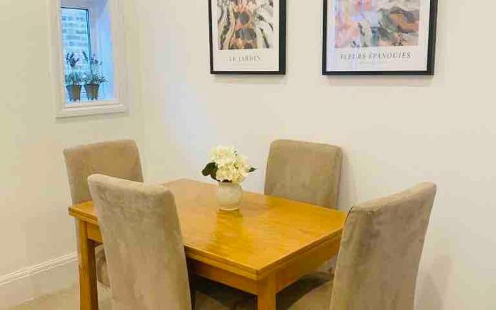 Wonderful 3BR Maisonette w/ Private Roof Terrace