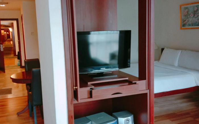 Excellent Serviced Suite At Berjaya Times Square