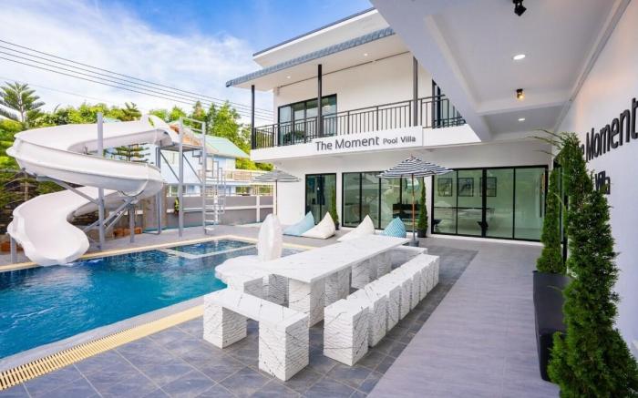 The Moment Pool Villa