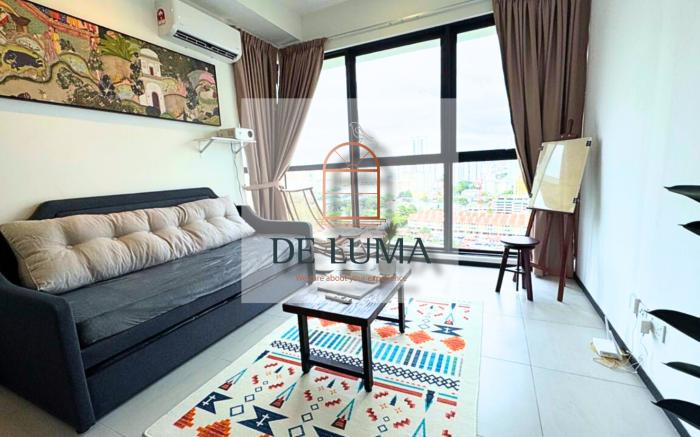 DeLuma@UrbanSuites 6pax