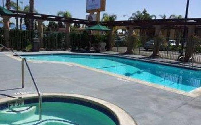 Stanford Inn & Suites Anaheim