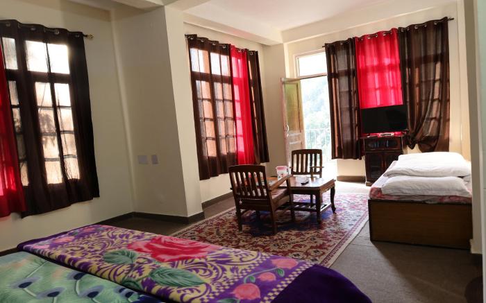 PARADISE HILLS DALHOUSIE