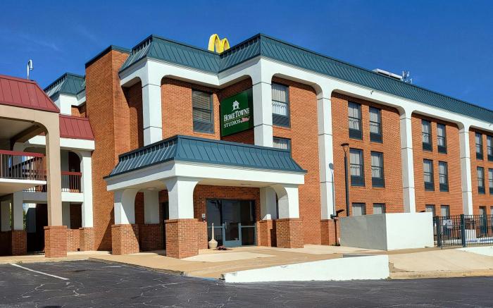 HomeTowne Studios Prattville