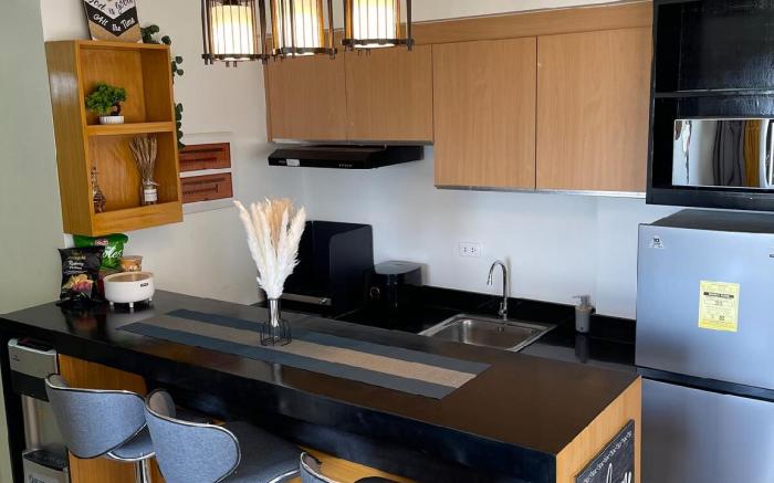 Condo 3-Bedroom w/ Pool Access Center of Davao