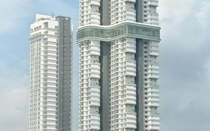 Tri Tower Suite By UHA