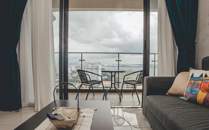 Danga Bay SeaView 3BR BigBalcony