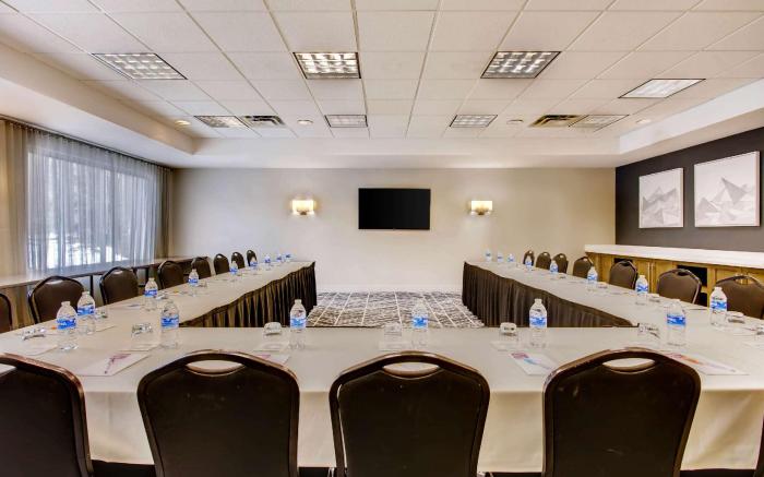 Hyatt Place Keystone / Dillon