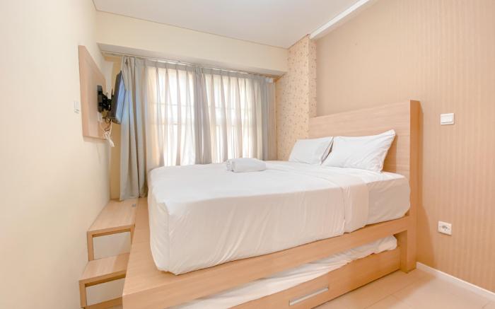 Minimalist 1BR Parahyangan Residence By Travelio