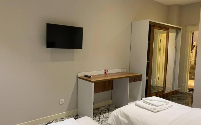 Nur Makon Hotel