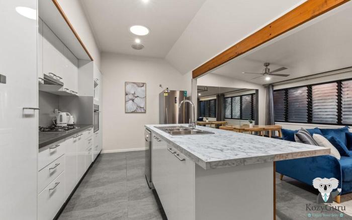 KozyGuru | Spring Hill | 2 Bed 2.5 Bath