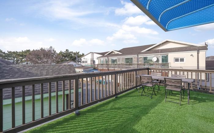 Boeryeong Rainbow Oceanview Pension