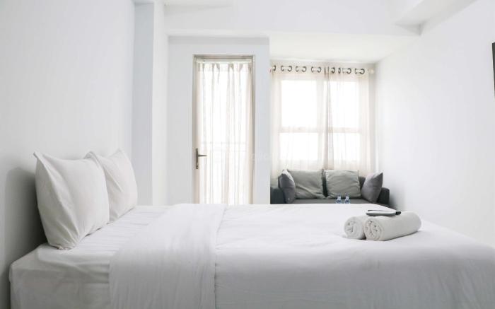Cozy and Nice Studio Mekarwangi Square By Travelio