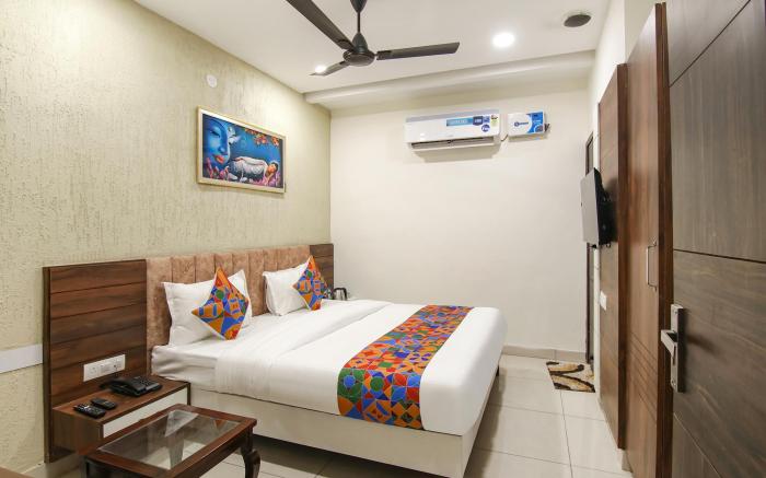 FabHotel Spring