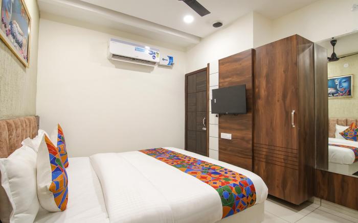 FabHotel Spring