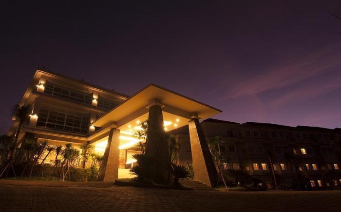 Lorin New Kuta Hotel