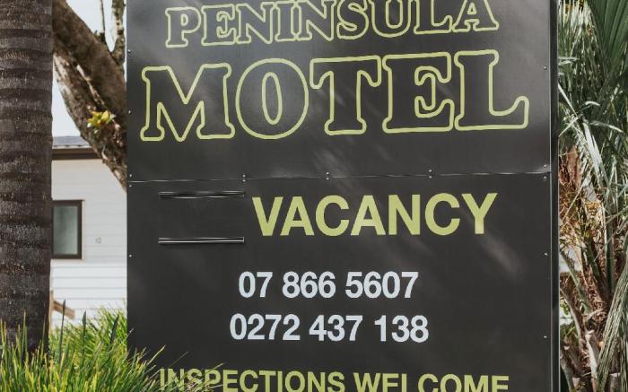 Peninsula Motel