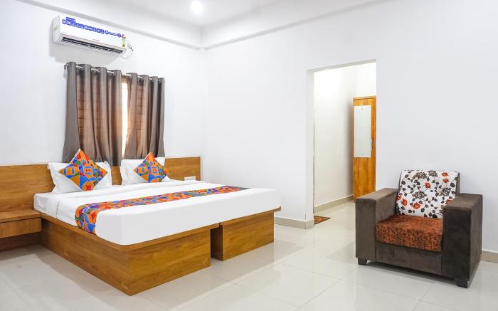 FabHotel White House Inn - EON IT Park