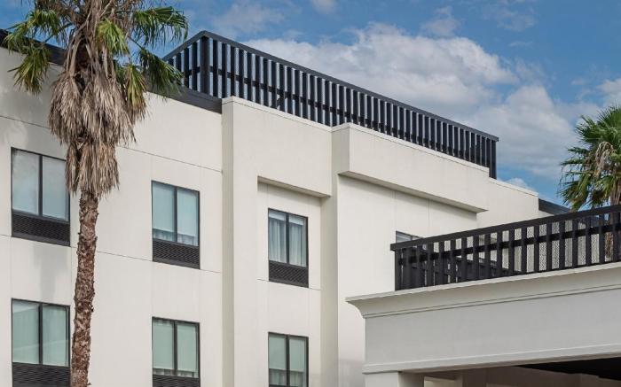 Champions Club and Hotel Houston Westchase
