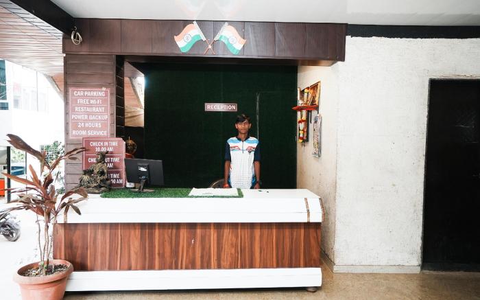 Hotel Sai Executive Near Holy Cross Church Mahabaleshwar