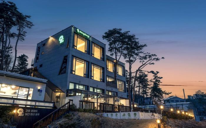 Gangneung Dangdangi Dog Pension Blue