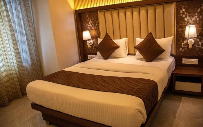 HOTEL CZAR INN