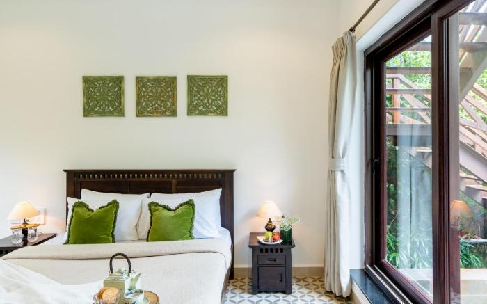ELIVAAS 4 BHK with Pvt Pool & Entertainment Room - Indah
