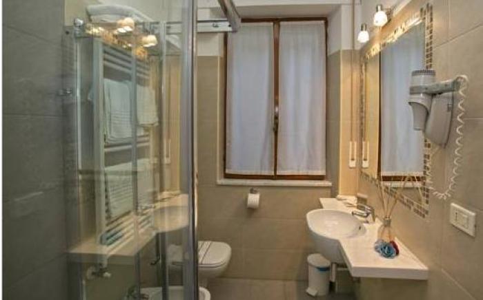 Hotel lo Squalo