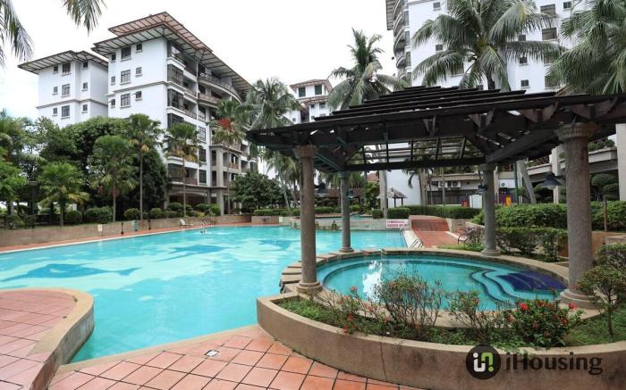 Mahkota British Style Near Jonker 1031 I Housing