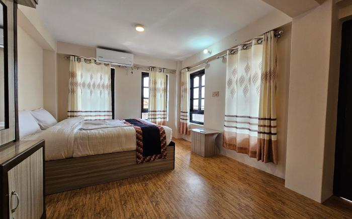 Hotel Durbar Side