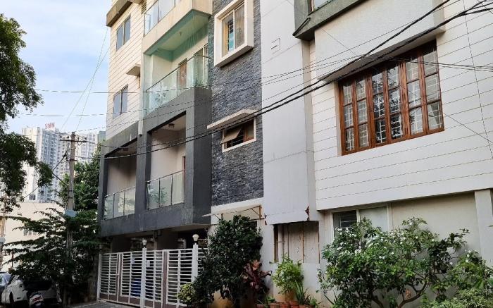 StayMazing 1,2 & 3 BHK A/C Apartments in Hebbal