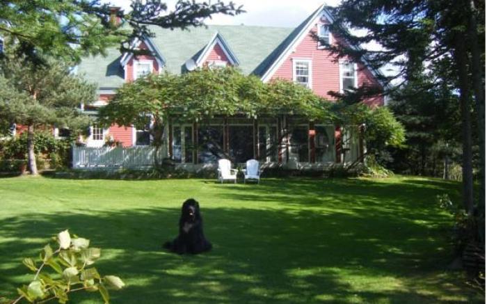Little Shemogue Inn