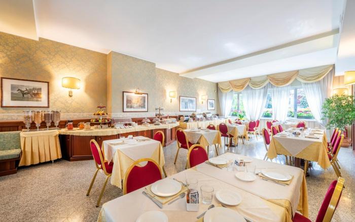 Hotel Ascot