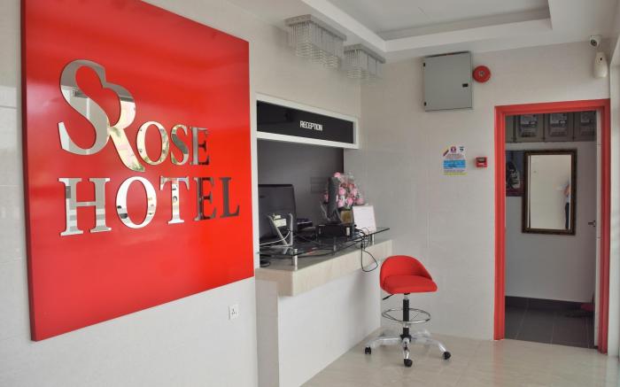 S ROSE HOTEL