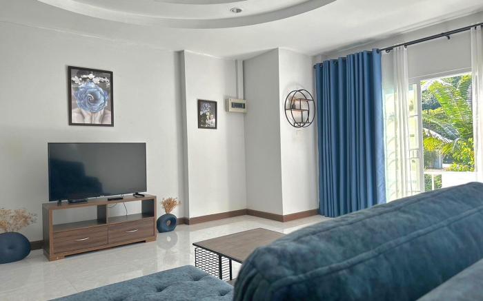Private house stay with big terrace & garden