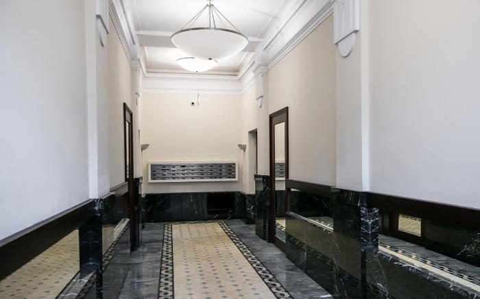 Old Town Brigue Apartment by Otium