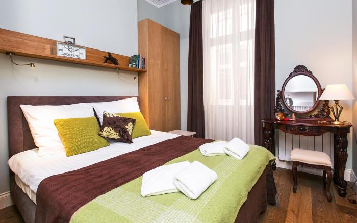 Old Town Brigue Apartment by Otium