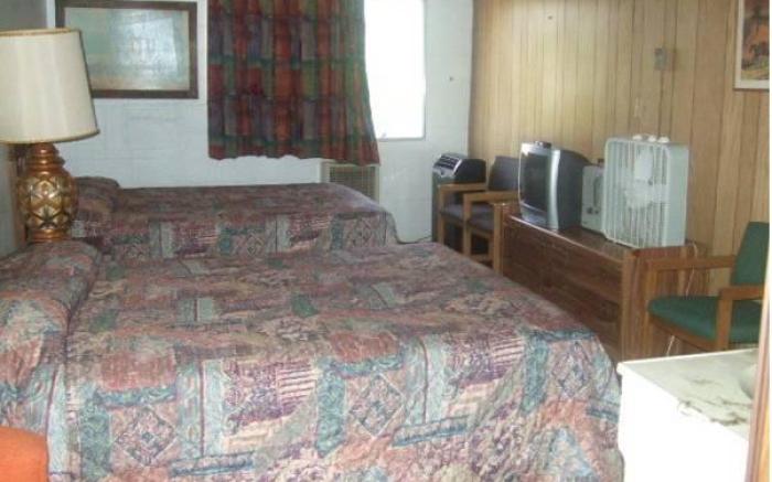 Town House Motor Inn