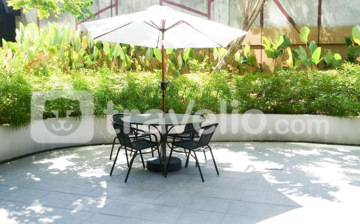 Homey 3BR Grand Sungkono Lagoon Apt By Travelio