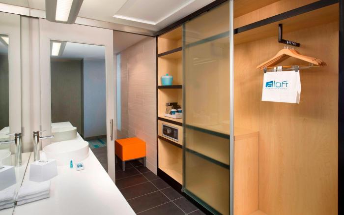 Aloft Tampa Downtown