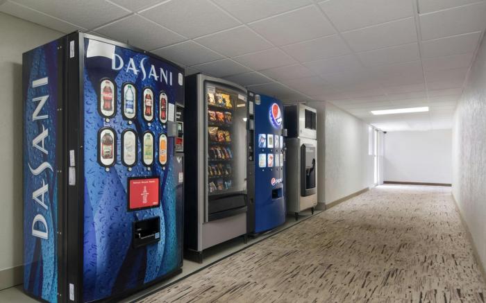 Red Roof Inn & Suites Brunswick I-95