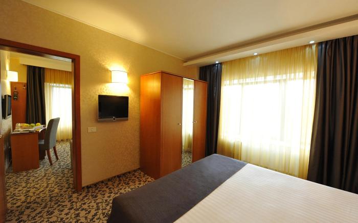 Crystal Palace Hotel