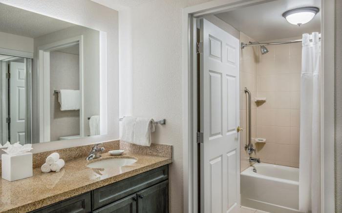 Residence Inn by Marriott Chesapeake Greenbrier