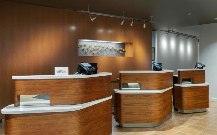 Courtyard by Marriott Redwood City