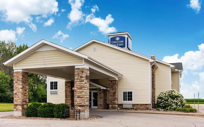Cobblestone Hotel & Suites - Knoxville