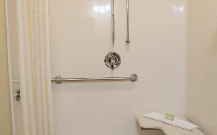 Cobblestone Hotel & Suites - Knoxville