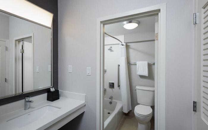 Courtyard by Marriott Denver Central Park