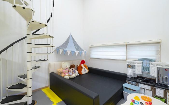 Angelo Kids Pool Villa