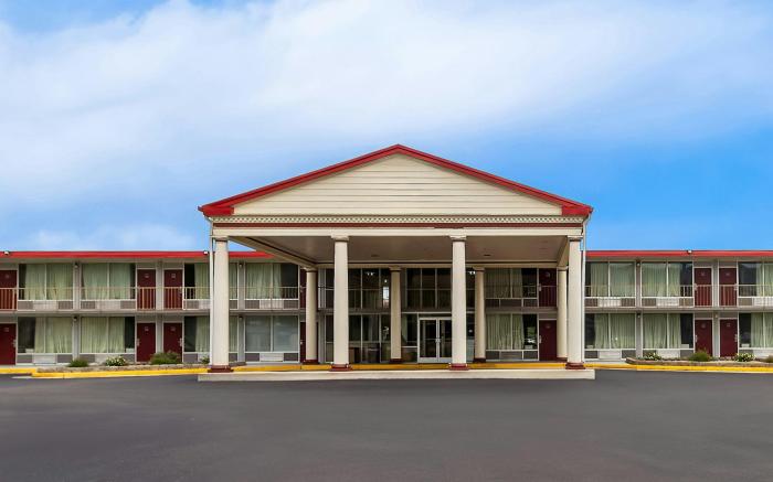 Red Roof Inn & Suites Cave City